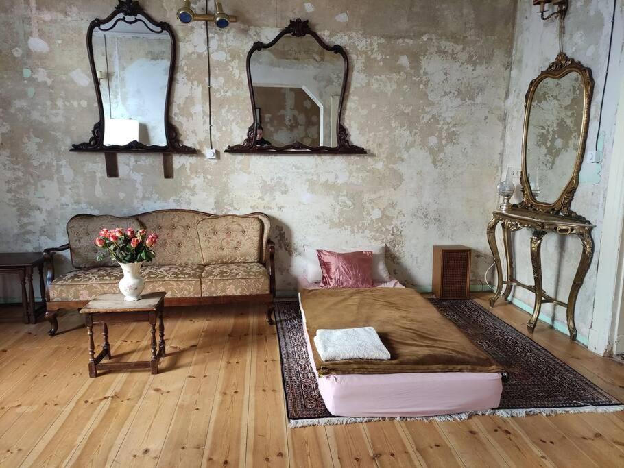 Schoeneberg Holiday Flat & Art Gallery Berlin Dış mekan fotoğraf
